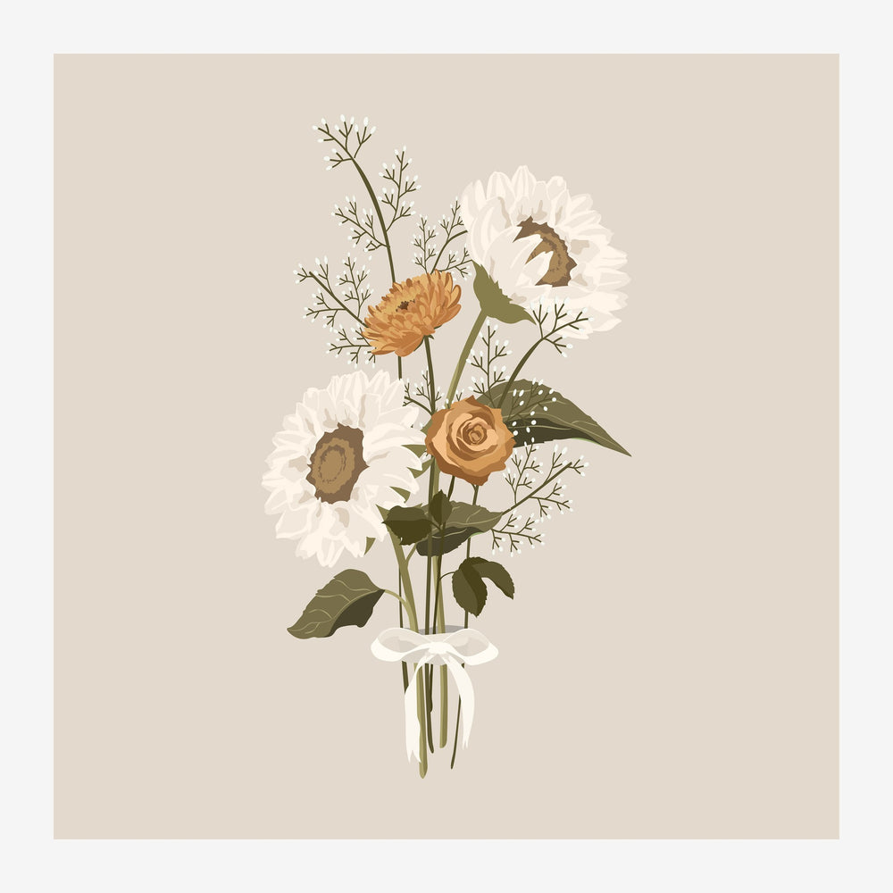 Bouquet de fleurs composé de marguerites blanches, de roses dorées et de branches fines sur un fond beige clair, présenté.