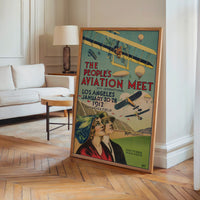 Le tableau accroché en situation dans un intérieur meublé.