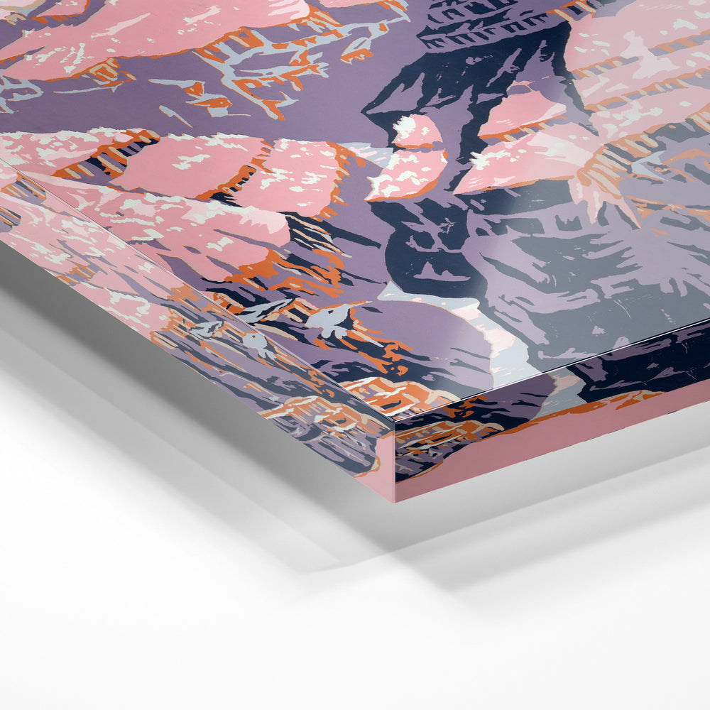 Gros plan de la matière : le tirage sous verre acrylique, tranche transparente visible.