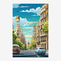 Une rue urbaine perspective avec immeubles ocre, deux églises aux dômes dorés, un bus rouge et une voiture bleue rétro, ciel.
