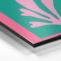 Gros plan de la matière : le tirage contrecollé sur aluminium Dibond mat, tranche visible.