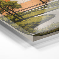 Gros plan de la matière : le tirage sous verre acrylique, tranche transparente visible.