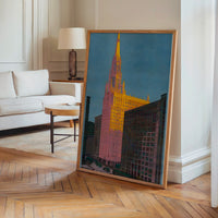 Le tableau accroché en situation dans un intérieur meublé.