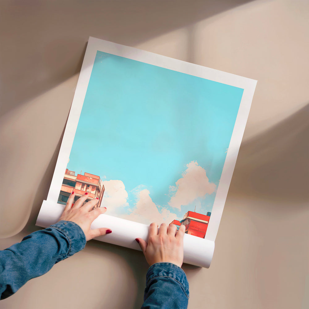 L'impression présentée en poster, sans encadrement, sur un mur neutre.