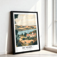 Le tableau accroché en situation dans un intérieur meublé.