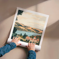 L'impression présentée en poster, sans encadrement, sur un mur neutre.