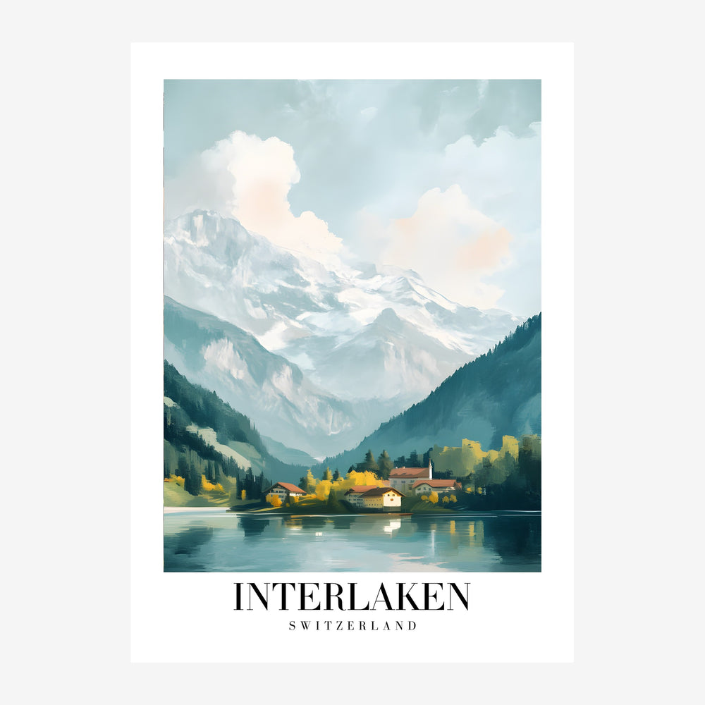 Affiche de voyage représentant un paysage alpin : un lac turquoise en premier plan reflétant le ciel, des chalets et forêts.