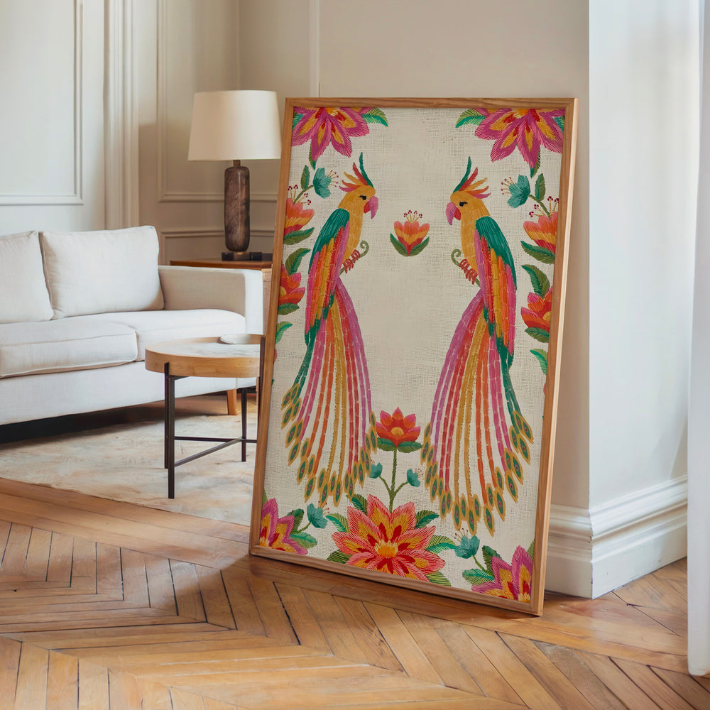 Le tableau accroché en situation dans un intérieur meublé.